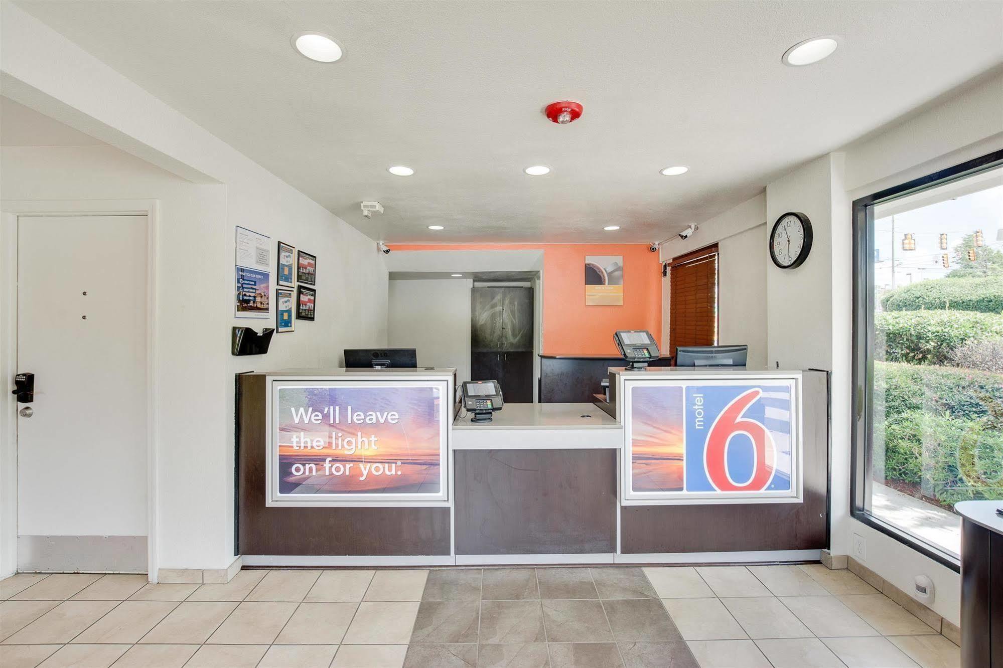 Motel 6-Columbia, Sc - West Dış mekan fotoğraf