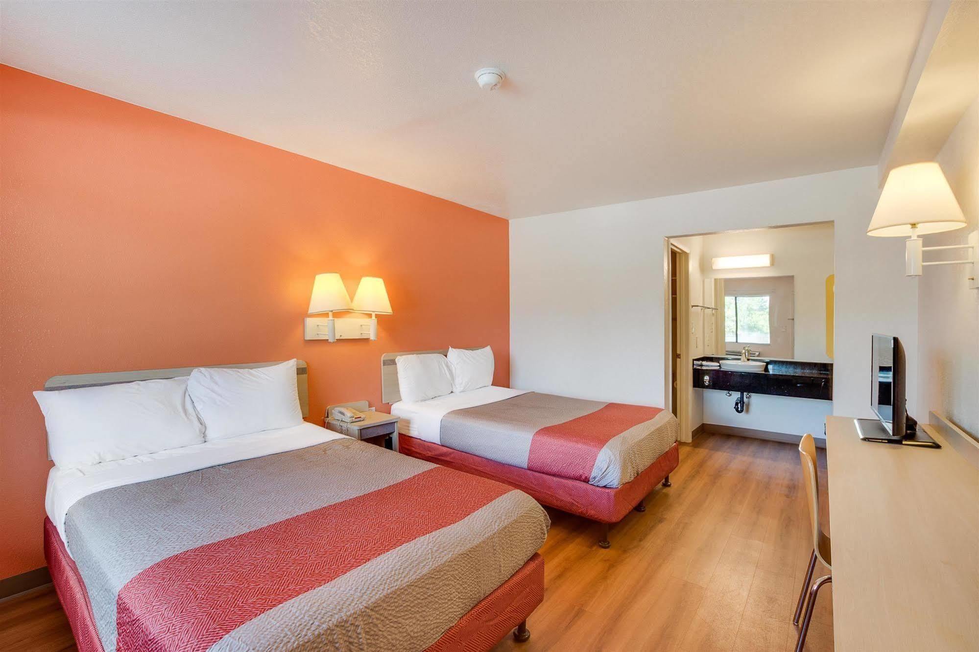 Motel 6-Columbia, Sc - West Dış mekan fotoğraf