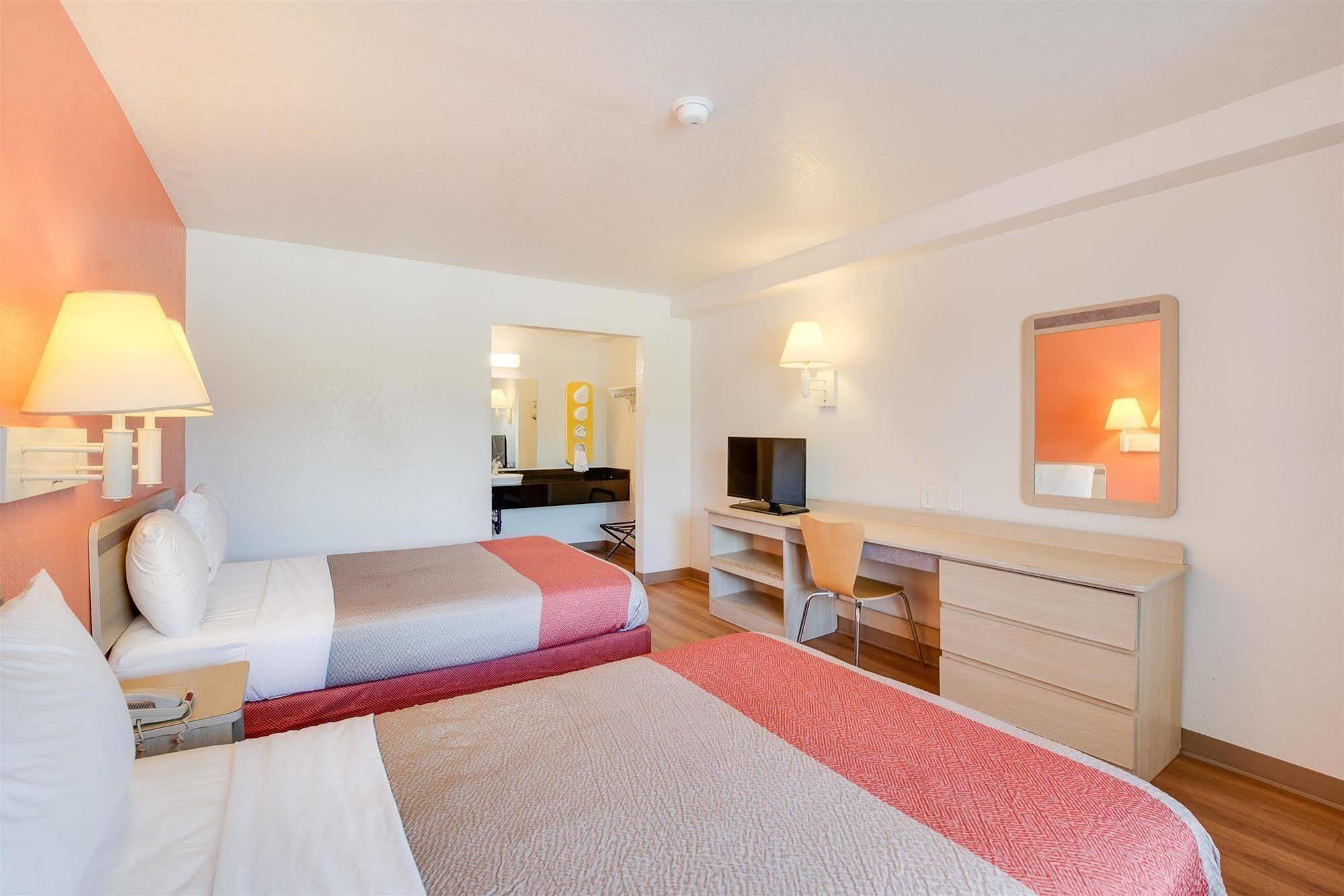 Motel 6-Columbia, Sc - West Dış mekan fotoğraf
