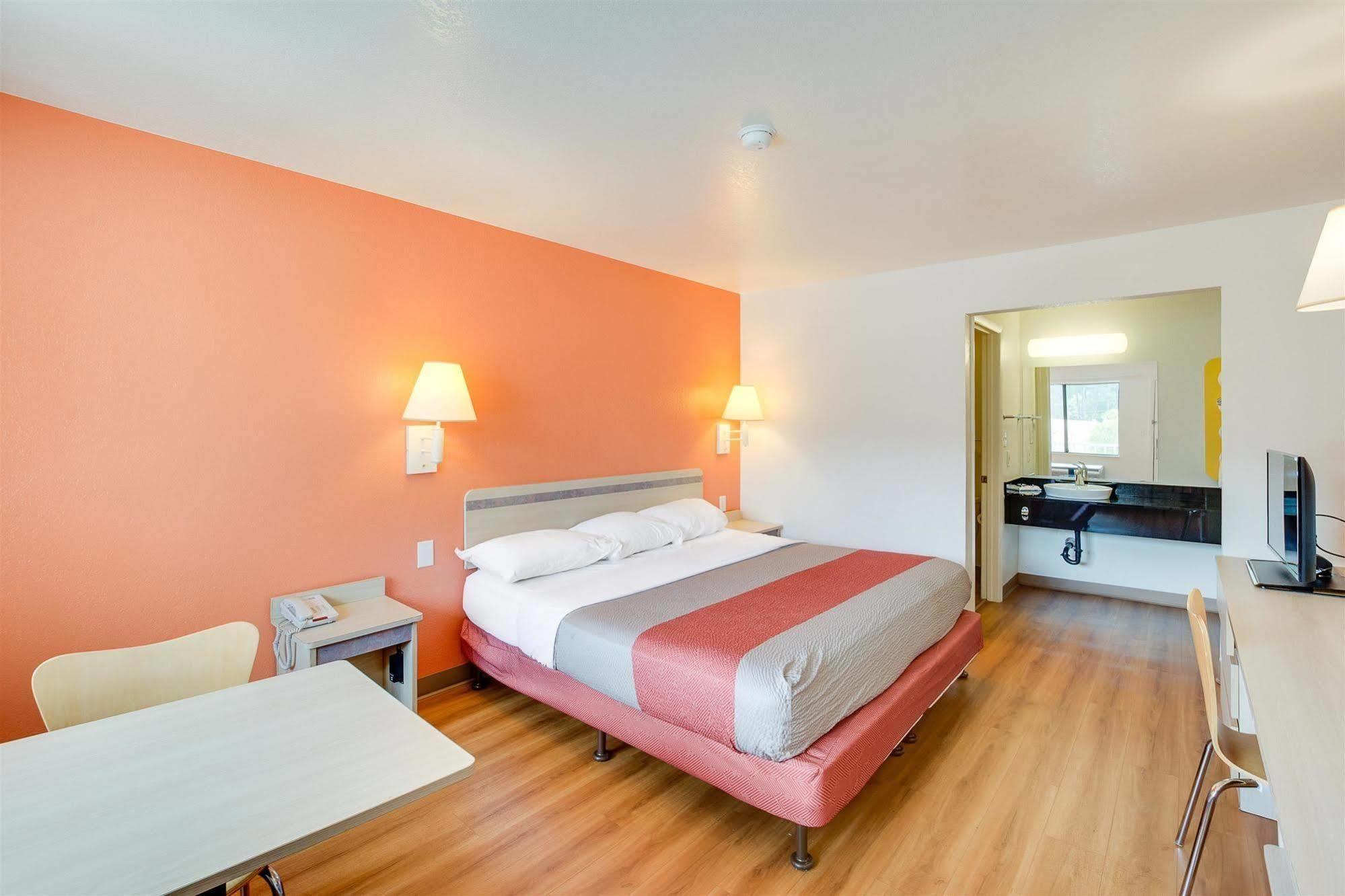 Motel 6-Columbia, Sc - West Dış mekan fotoğraf